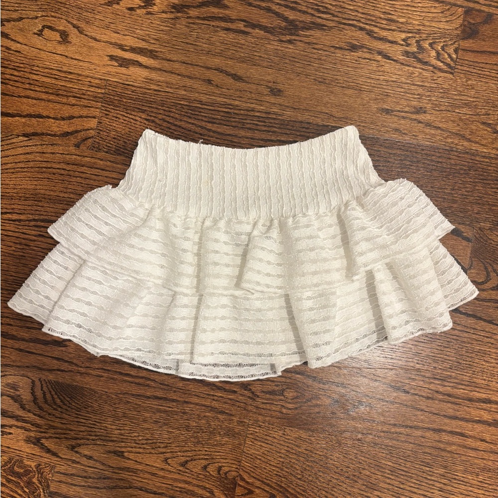 Elegant White Ruffled Skirt